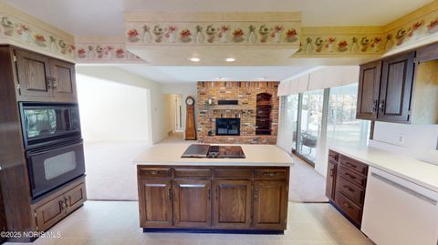 Tiny photo for 2020 Elm Drive, Fremont, OH 43420 (MLS # 10000535)