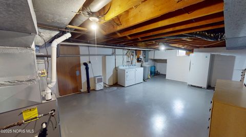 Tiny photo for 2020 Elm Drive, Fremont, OH 43420 (MLS # 10000535)