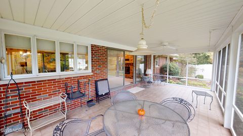 Tiny photo for 2020 Elm Drive, Fremont, OH 43420 (MLS # 10000535)