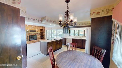 Tiny photo for 2020 Elm Drive, Fremont, OH 43420 (MLS # 10000535)