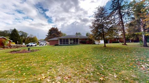 Tiny photo for 2020 Elm Drive, Fremont, OH 43420 (MLS # 10000535)