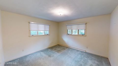 Tiny photo for 2020 Elm Drive, Fremont, OH 43420 (MLS # 10000535)