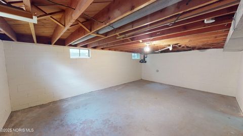 Tiny photo for 2020 Elm Drive, Fremont, OH 43420 (MLS # 10000535)
