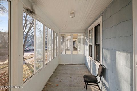 Tiny photo for 816 Geneva Avenue, Toledo, OH 43609 (MLS # 10002586)