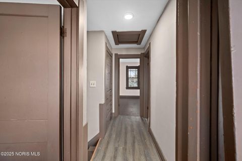 Tiny photo for 816 Geneva Avenue, Toledo, OH 43609 (MLS # 10002586)