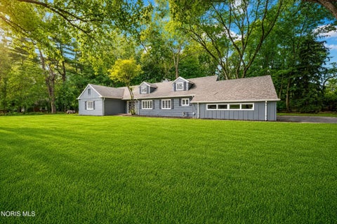 Tiny photo for 4906 Pine Ridge Road, Toledo, OH 43615 (MLS # 10009615)