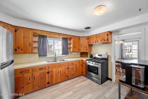 Tiny photo for 4545 Harbord Drive, Toledo, OH 43623 (MLS # 10003485)