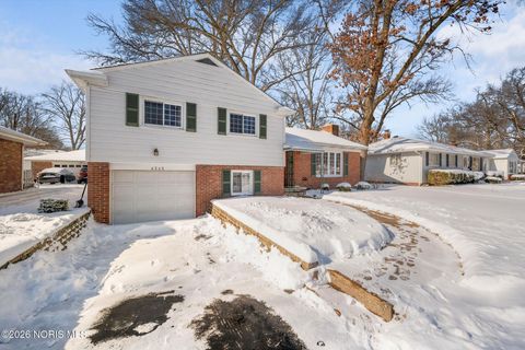 Tiny photo for 4545 Harbord Drive, Toledo, OH 43623 (MLS # 10003485)