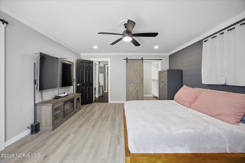 Tiny photo for 622 Walnut Street, Fostoria, OH 44830 (MLS # 10003778)