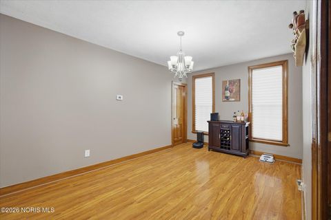 Tiny photo for 622 Walnut Street, Fostoria, OH 44830 (MLS # 10003778)