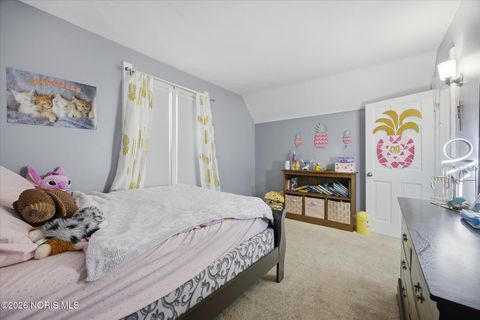 Tiny photo for 622 Walnut Street, Fostoria, OH 44830 (MLS # 10003778)