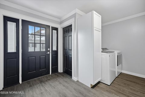 Tiny photo for 622 Walnut Street, Fostoria, OH 44830 (MLS # 10003778)