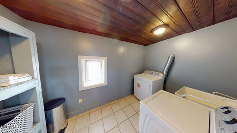 Tiny photo for 846 Park Street, Findlay, OH 45840 (MLS # 10012308)