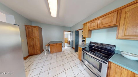 Tiny photo for 846 Park Street, Findlay, OH 45840 (MLS # 10012308)
