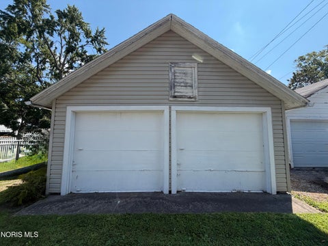 Tiny photo for 846 Park Street, Findlay, OH 45840 (MLS # 10012308)