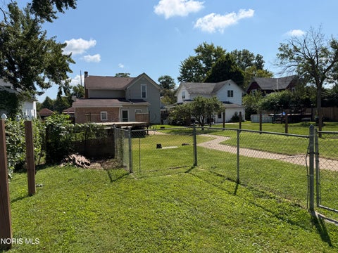 Tiny photo for 846 Park Street, Findlay, OH 45840 (MLS # 10012308)