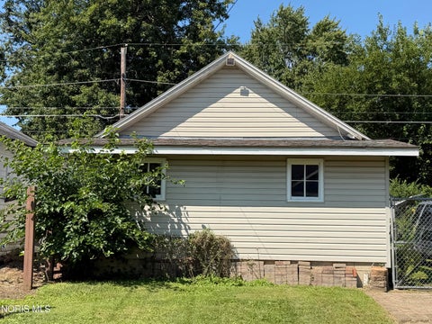 Tiny photo for 846 Park Street, Findlay, OH 45840 (MLS # 10012308)