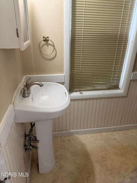 Tiny photo for 1656 Shady Drive, Toledo, OH 43612 (MLS # 10014276)