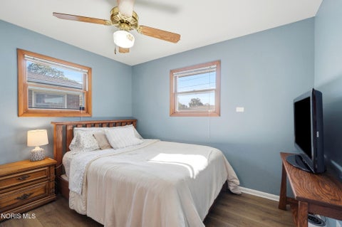 Tiny photo for 1037 Rosedale Street, Maumee, OH 43537 (MLS # 10014311)