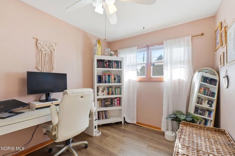 Tiny photo for 1037 Rosedale Street, Maumee, OH 43537 (MLS # 10014311)