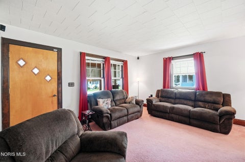 Tiny photo for 1931 Mansfield Road, Toledo, OH 43613 (MLS # 10012557)