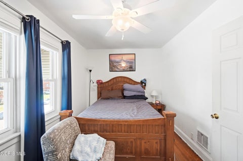 Tiny photo for 1931 Mansfield Road, Toledo, OH 43613 (MLS # 10012557)