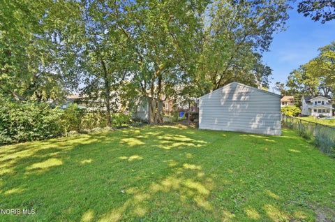 Tiny photo for 1931 Mansfield Road, Toledo, OH 43613 (MLS # 10012557)