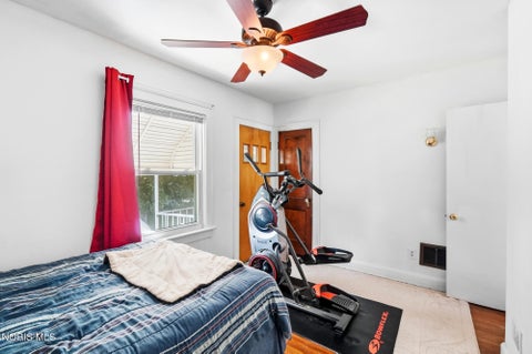 Tiny photo for 1931 Mansfield Road, Toledo, OH 43613 (MLS # 10012557)