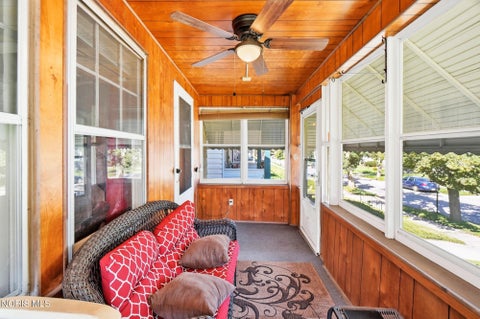 Tiny photo for 1931 Mansfield Road, Toledo, OH 43613 (MLS # 10012557)