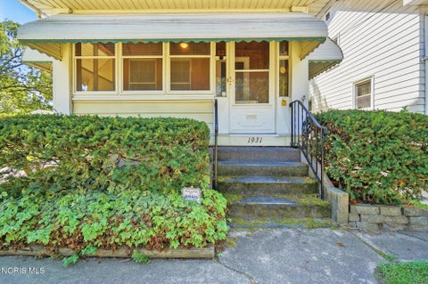 Tiny photo for 1931 Mansfield Road, Toledo, OH 43613 (MLS # 10012557)
