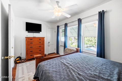Tiny photo for 1931 Mansfield Road, Toledo, OH 43613 (MLS # 10012557)