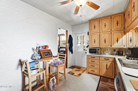 Tiny photo for 1931 Mansfield Road, Toledo, OH 43613 (MLS # 10012557)