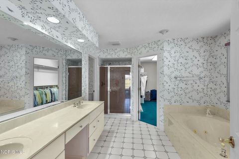 Tiny photo for 4349 Glendale Avenue, Toledo, OH 43614 (MLS # 10004830)