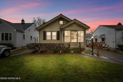 Photo of 539 Sunset Boulevard, Toledo, OH 43612 (MLS # 10002270)