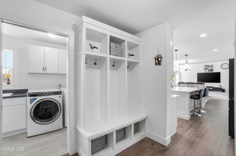 Tiny photo for 136 Barton Creek Drive, Perrysburg, OH 43551 (MLS # 10004590)