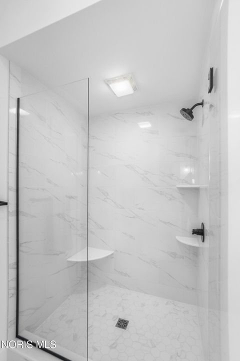 Tiny photo for 136 Barton Creek Drive, Perrysburg, OH 43551 (MLS # 10004590)