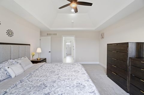 Tiny photo for 136 Barton Creek Drive, Perrysburg, OH 43551 (MLS # 10004590)