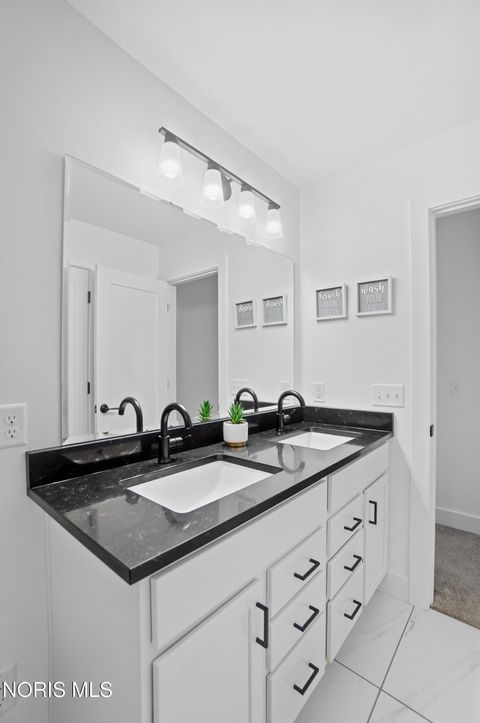 Tiny photo for 136 Barton Creek Drive, Perrysburg, OH 43551 (MLS # 10004590)