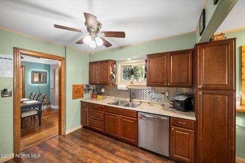 Tiny photo for 3438 Rushland Avenue, Toledo, OH 43606 (MLS # 10000369)