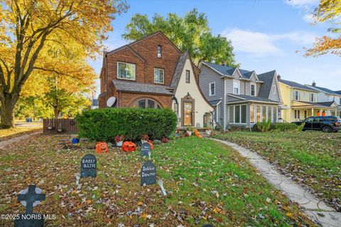 Tiny photo for 3438 Rushland Avenue, Toledo, OH 43606 (MLS # 10000369)