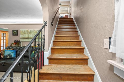 Tiny photo for 3438 Rushland Avenue, Toledo, OH 43606 (MLS # 10000369)