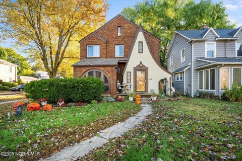 Tiny photo for 3438 Rushland Avenue, Toledo, OH 43606 (MLS # 10000369)