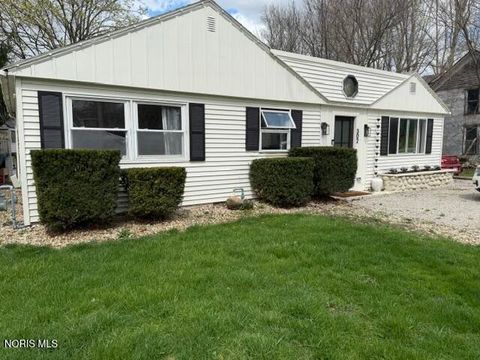 Tiny photo for 302 Kilbourne Street, Sycamore, OH 44882 (MLS # 10006007)