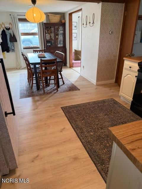 Tiny photo for 302 Kilbourne Street, Sycamore, OH 44882 (MLS # 10006007)