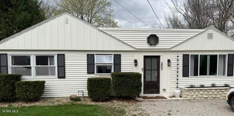 Tiny photo for 302 Kilbourne Street, Sycamore, OH 44882 (MLS # 10006007)