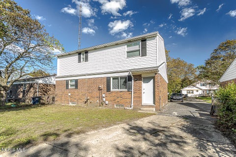 Tiny photo for 808 Butterfield Drive, Toledo, OH 43615 (MLS # 10013993)