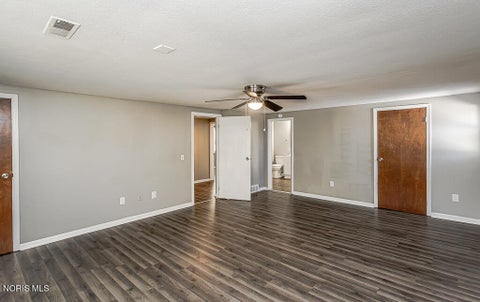 Tiny photo for 808 Butterfield Drive, Toledo, OH 43615 (MLS # 10013993)