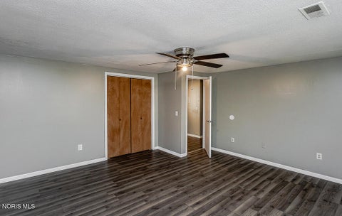 Tiny photo for 808 Butterfield Drive, Toledo, OH 43615 (MLS # 10013993)