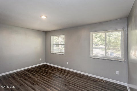 Tiny photo for 808 Butterfield Drive, Toledo, OH 43615 (MLS # 10013993)