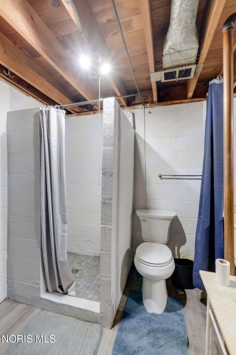 Tiny photo for 5946 E Heights Drive, Toledo, OH 43613 (MLS # 10010503)